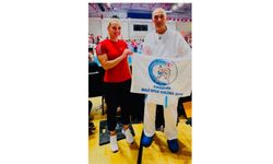 Karatede Mavi Spor Rüzgarı