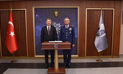 Vali Yılmaz'dan  Hava Orgeneral Gür’e İadeiziyaret