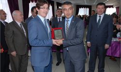 12 Yıl Önce Haksız Şekilde Görevden Alınan Zeynel Cengiz Okul Müdürlüğüne Döndü