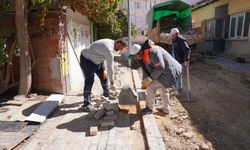 Yenimahalle’de Asfalt Öncesi Hazırlık Çalışmaları Sürüyor