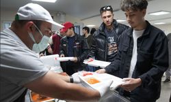 69 Bin Öğrenciyle Aynı Sofrada
