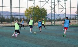 Cumhuriyet Coşkusu Sahaya Taşındı