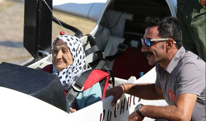 83 yaşındaki kadının "uçma" hayali kokpitte 700 metreye çıkarak gerçek oldu