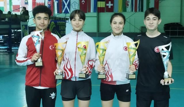 Eskişehirli badmintoncular Avrupa’da madalyaları topladı