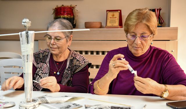 Gazeteden Kadın Figürü Yapıldı