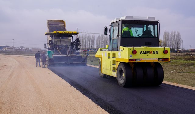 Tepebaşı’nda Üstyapı Çalışmaları Sürüyor