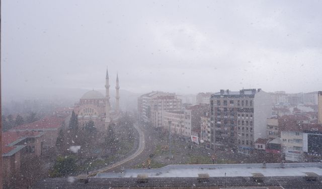 Eskişehir'de kar yağışı devam edecek