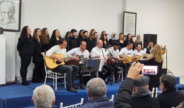 Gençlik Korosu’ndan Han’da Türkü Ziyafeti