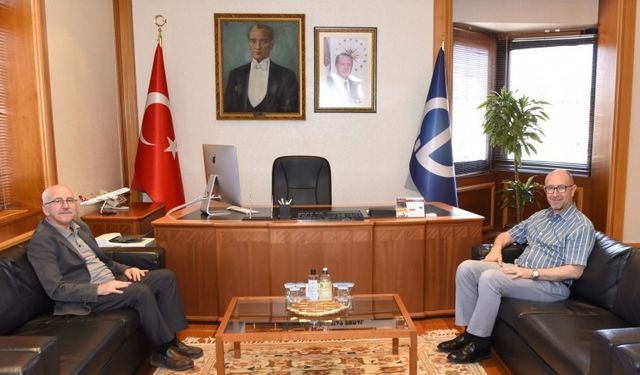 Cumhurbaşkanlığı Sosyal Politikalar Kurulu Üyesi Murat Yılmaz'dan Rektör Erdal'a ziyaret