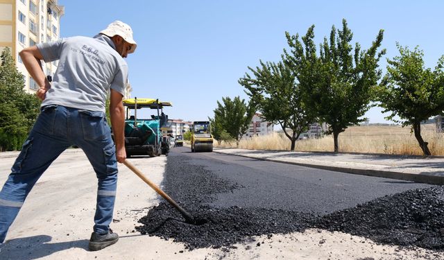 Büyükşehir’in Yol Çalışmaları Sürüyor