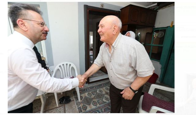 Vali Aksoy şehidin baba ocağına ziyarette bulundu