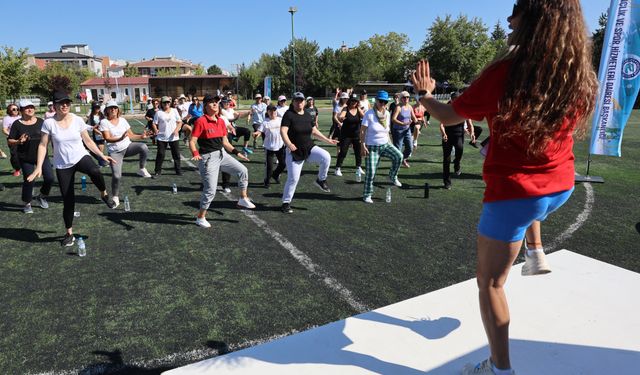 Eskişehirliler Parklarda Spor Etkinliklerine Akın Etti