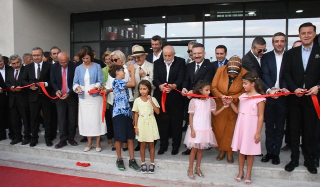 Annesinin Vasiyetini Yerine Getirdi Eskişehir'e Okul Kazandırdı