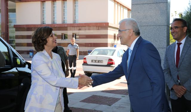 Başkan Ünlüce’den Rektörlere Nezaket Ziyareti