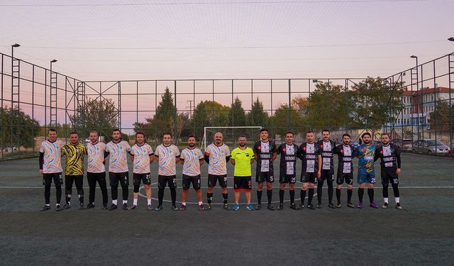 Tepebaşı'nda futbol turnuvası başladı