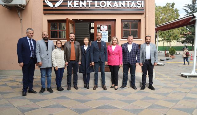 Odunpazarı Belediyesi Meclis Üyelerinden “Askıda Yemek” İçin Bağış