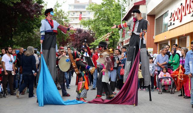 16. Uluslararası Eskişehir Çocuk Ve Gençlik Tiyatroları Festivali Güçlenerek Geliyor