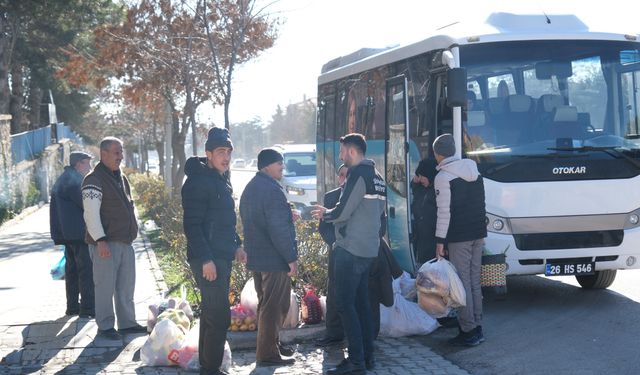 Sivrihisar'da halk pazarına ücretsiz halk otobüsü seferleri