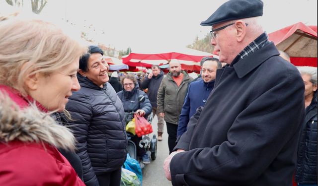 Başkan Kurt Yenikent Pazaryeri'ni ziyaret etti