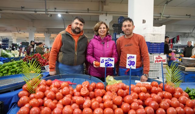 Başkan Ünlüce Çamlıca Pazarında