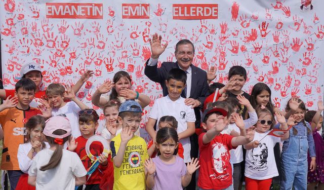 Binlerce Çocuk 23 Nisan’ı Tepebaşı’nda Kutladı