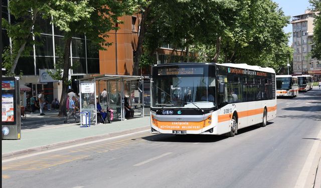 Büyükşehir Es Es’in Şampiyonluk Kutlaması İçin Otobüs Kaldıracak