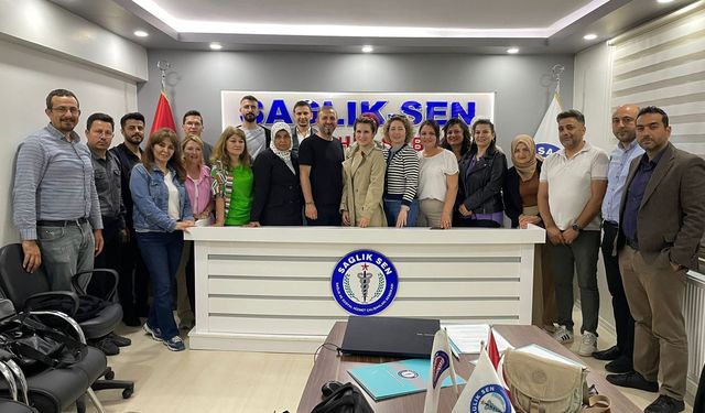 Sağlık-Sen Eskişehir Sosyal Hizmet Emekçileriyle Çalıştay Düzenledi