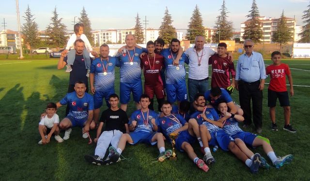 Akin Köyü Spor Fethi Heper Futbol Turnuvası'nda Şampiyon