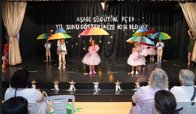 Tepebaşı Miniklerinin Mezuniyet Sevinci