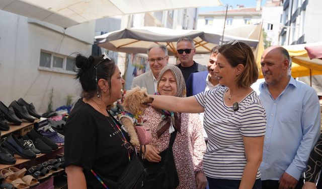 Başkan Ünlüce Sütlüce Mahallesi’nde Vatandaşlarla Buluştu