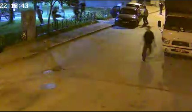 Parkta Silahlı Kavga: 1 Yaralı