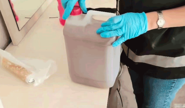 Kütahya'da sahte içki operasyonu: 50 litre ele geçirildi