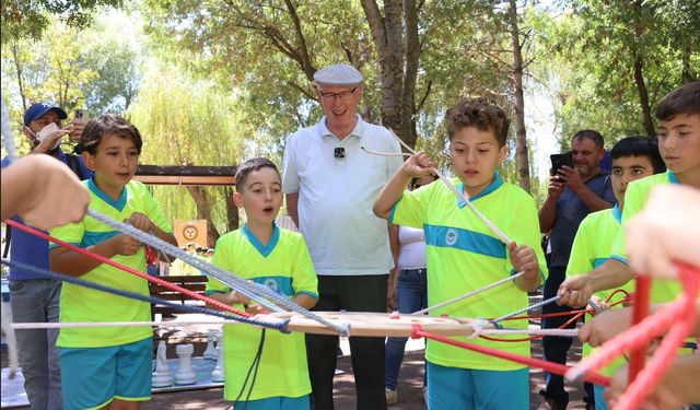 Yaz Spor Okulları Düzenlenen Törenle Sona Erdi
