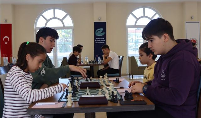 Cumhuriyetin 102. Yılı Satranç Hamleleriyle Kutlandı