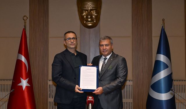 Anadolu Üniversitesi ve Yunus Emre Enstitüsü arasında iş birliği protokolü