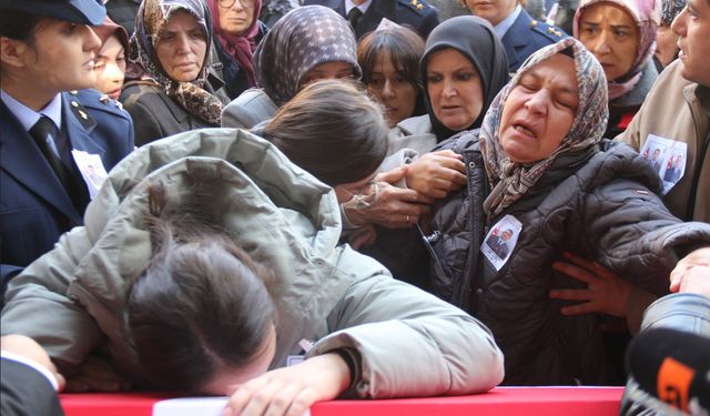 Eskişehir Şehidini Gözyaşlarıyla Uğurladı