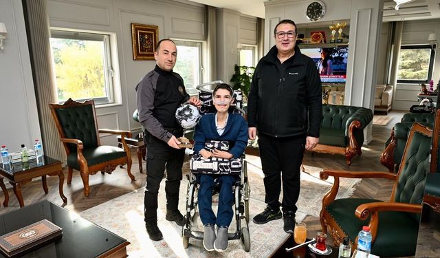 İl Emniyet Müdürü Yılmaz polis memuru ve engelli oğlunu misafir etti