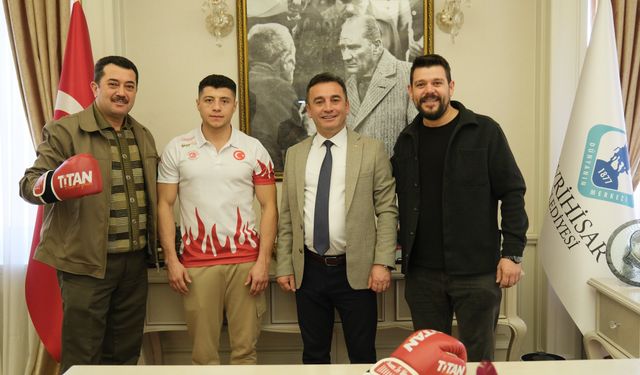 Başkan Dökmeci; "Milli sporcumuz Doğan Kılıç bizi gururlandırdı"