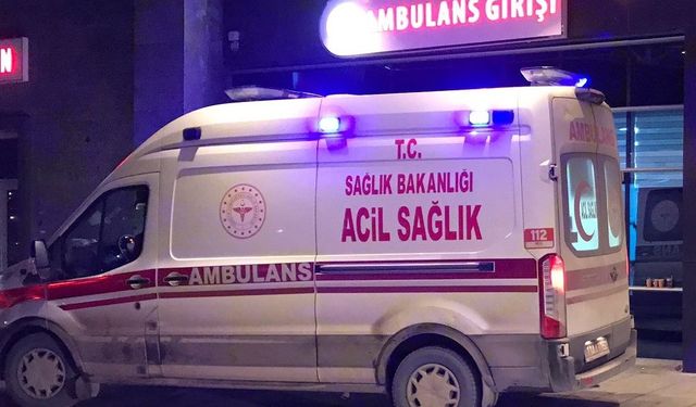 Bilecik'te otobüs ile otomobil çarpıştı: 3 yaralı