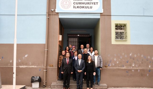 Milli Eğitim Müdürü Aydın 129 Yıllık Okulu Ziyaret Etti