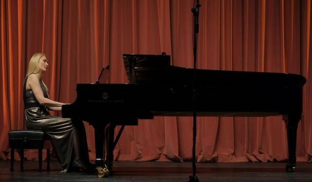 Barış Kerem Bahar Ve Senka Sımonovıc’ten Unutulmaz Konser