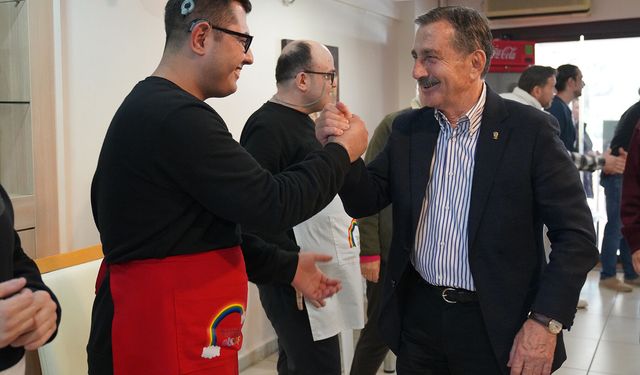 Mutlu ve başarılı bir hayat sürmeleri için çalışmaya devam edeceğiz