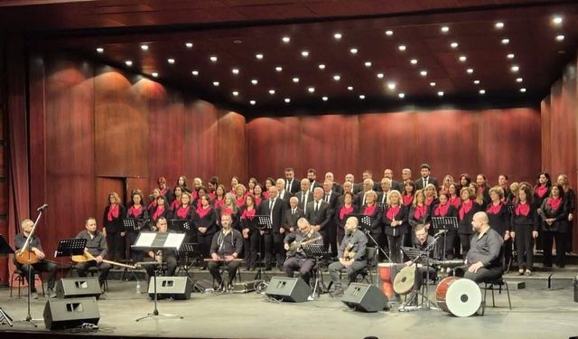 Sivrihisarlılar Derneği Korosundan 'Türk Halk Müziği' Konseri
