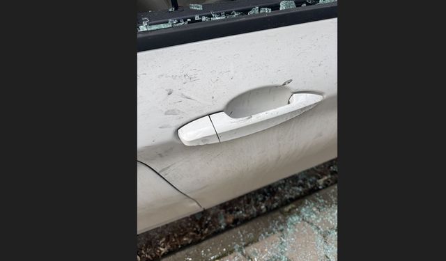 Eskişehir'de 7 aracı camlarını kırarak soyan şüpheli yakalandı