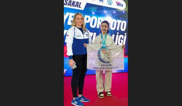 Eylül Sare Karav Türkiye 3'üncüsü Oldu