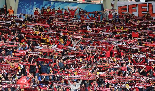 Eskişehirspor’dan Altay taraftarına plaka jesti