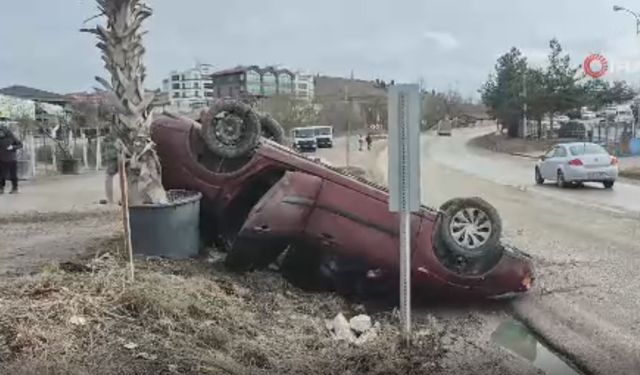Kontrolden çıkan otomobil takla attı
