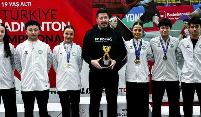 Eskişehirli badmintonculardan Türkiye Şampiyonası’nda madalya yağmuru