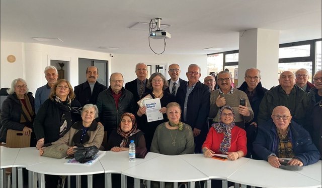 Emek Kafe’de Sağlık Dolu Buluşma