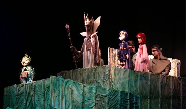 Şehir Tiyatroları’nda Sihirli Flüt İlk Gösterimini Gerçekleştirdi